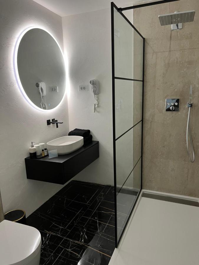Madamik Apartments بِييلا المظهر الخارجي الصورة